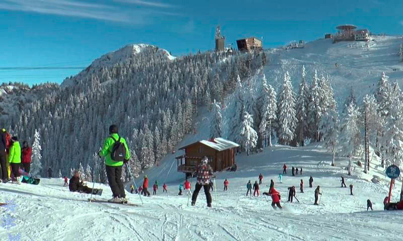Трансільванія: Снігова легенда.  Лижі, замки та пригоди по слідах Дракули